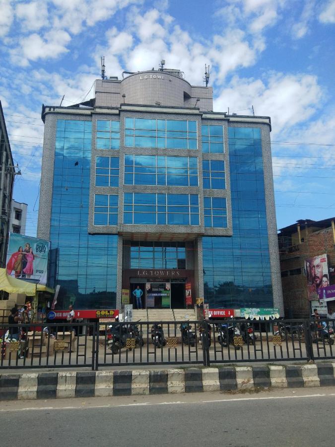 Lg Towers Hotel Guwahati Exterior foto