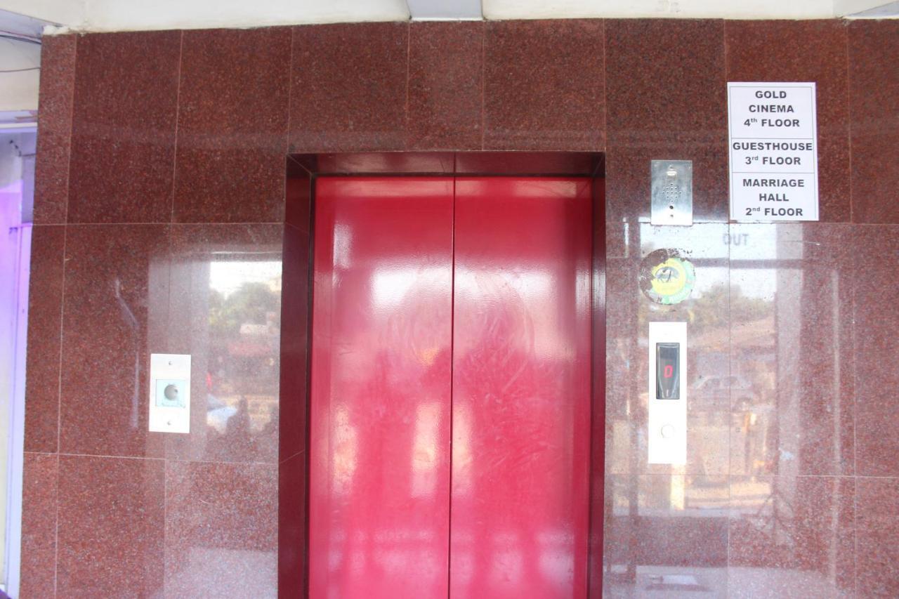 Lg Towers Hotel Guwahati Exterior foto